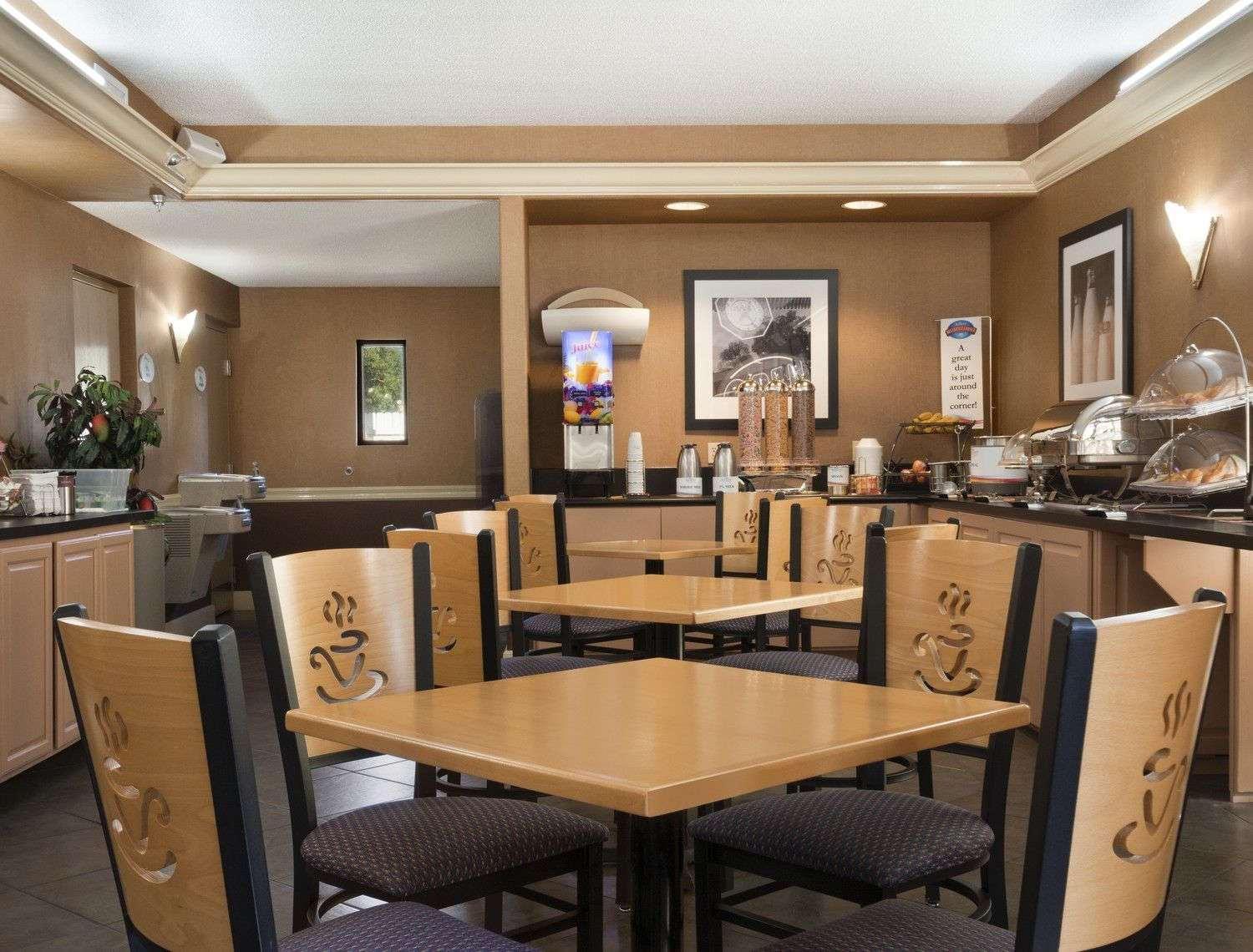 Baymont By Wyndham Fort Walton Beach Mary Esther Bagian luar foto