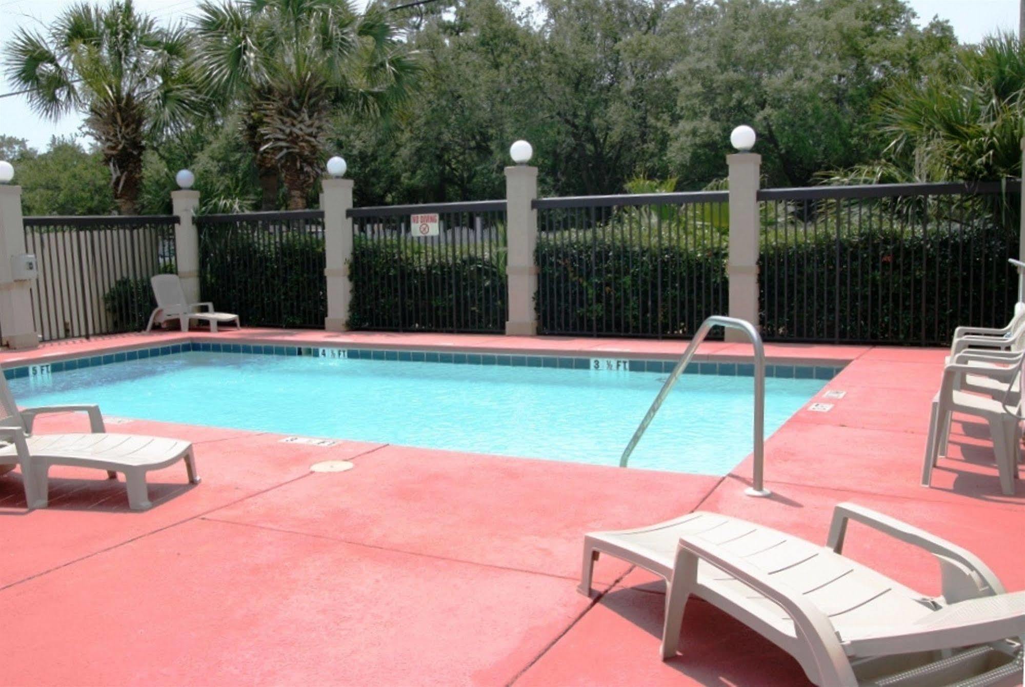 Baymont By Wyndham Fort Walton Beach Mary Esther Bagian luar foto