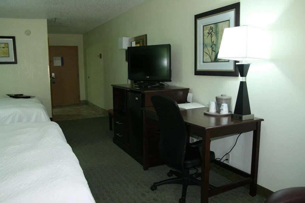 Baymont By Wyndham Fort Walton Beach Mary Esther Ruang foto