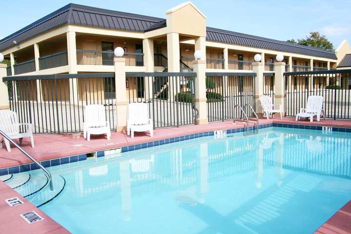 Baymont By Wyndham Fort Walton Beach Mary Esther Bagian luar foto
